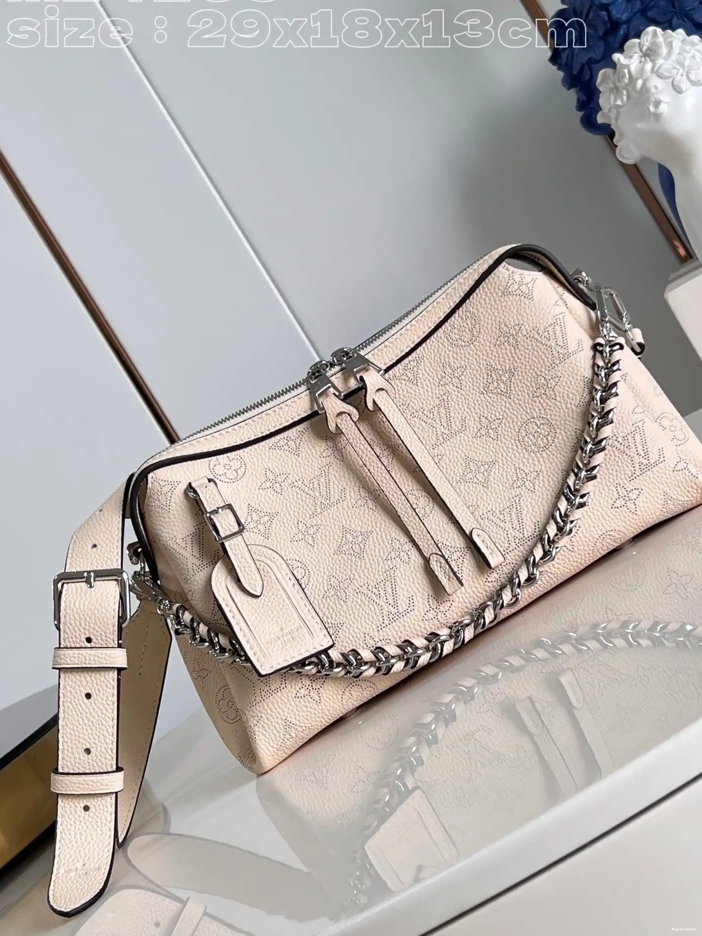 29 18 All It - LOUIS Hand PM 13CM x VUITTON x 0624